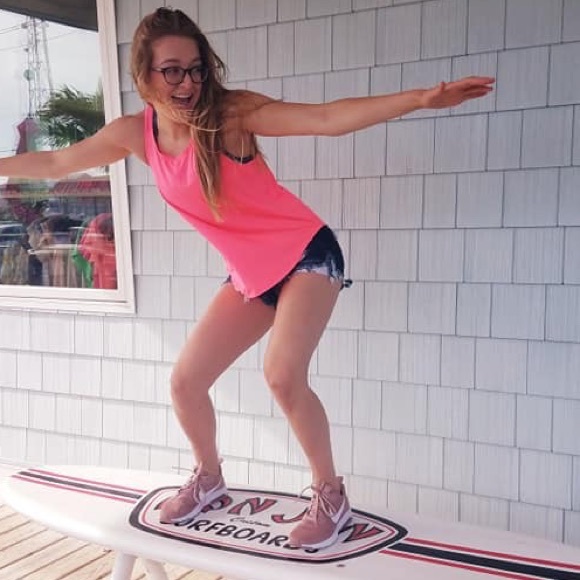 Meet your Posher, Avery - Picture 1 of 1